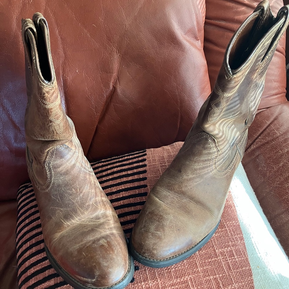 Ariat Heritage Roper Leather Cowboy Boots